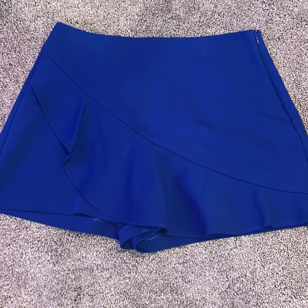 royal blue zara shorts!